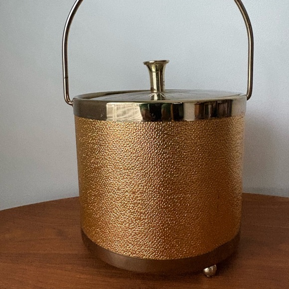 MCM Starbust Textured Gold Ice Bucket with Handle - Picture 9 of 12